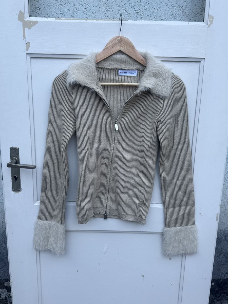 Bershka Giacche: Y2K Jacke – Usato da Basel venduto da ele_j688 1