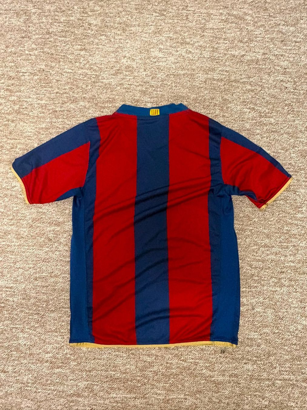 FC Barcelona Trainer, Turnhosen & -trikots: FC Barcelona Trikot original – Gebraucht aus Adliswil von thiago1995 1