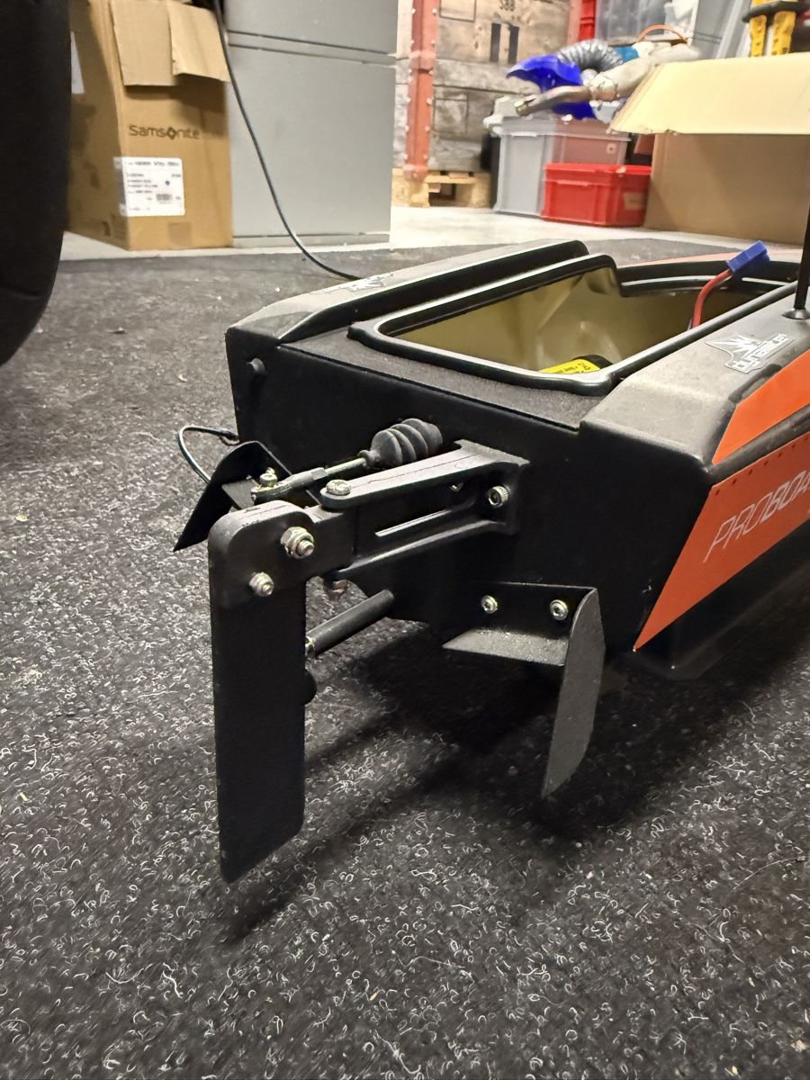 Modellismo RC: Bateau télécommandé Proboat Stealthwake 23", comme neuf! – Usato da Neuchâtel venduto da ale_2v6y 2