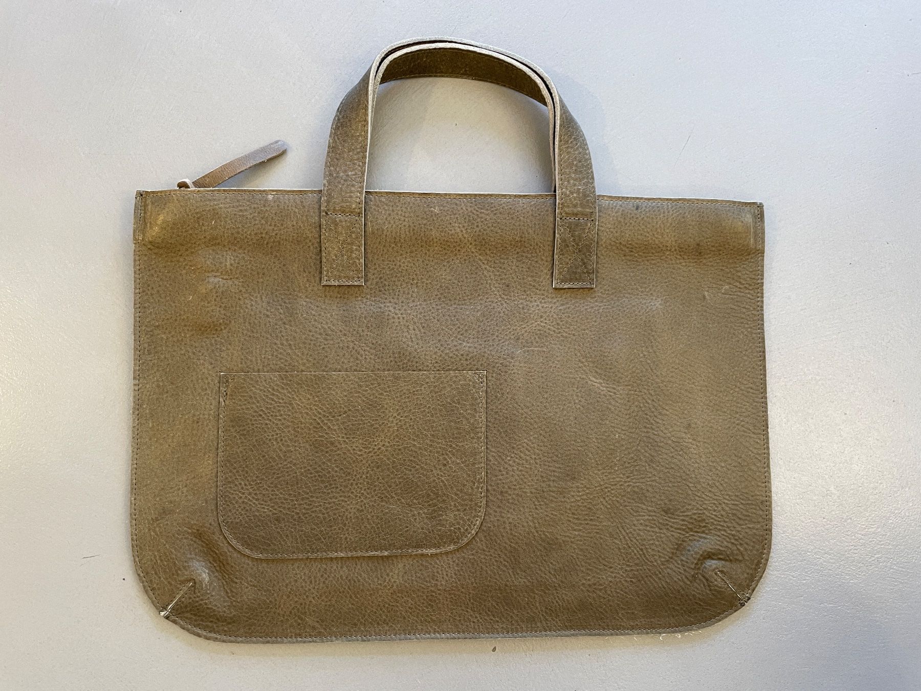 Taschen: Keecie / Bag, Elephant Joke, Moss used look – Neu und originalverpackt aus Silvaplana von Lotzis