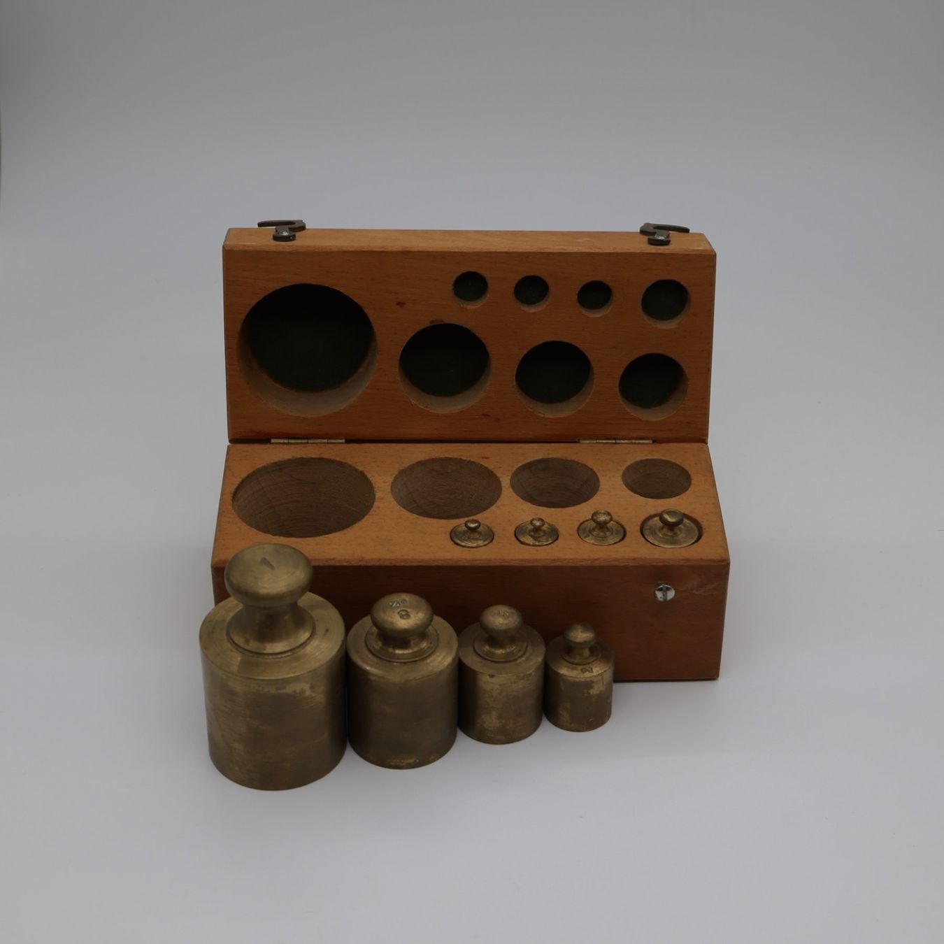 Accessori da laboratorio: Vintage-Gewichteset – Usato da Volketswil venduto da brockipfannenstil 6