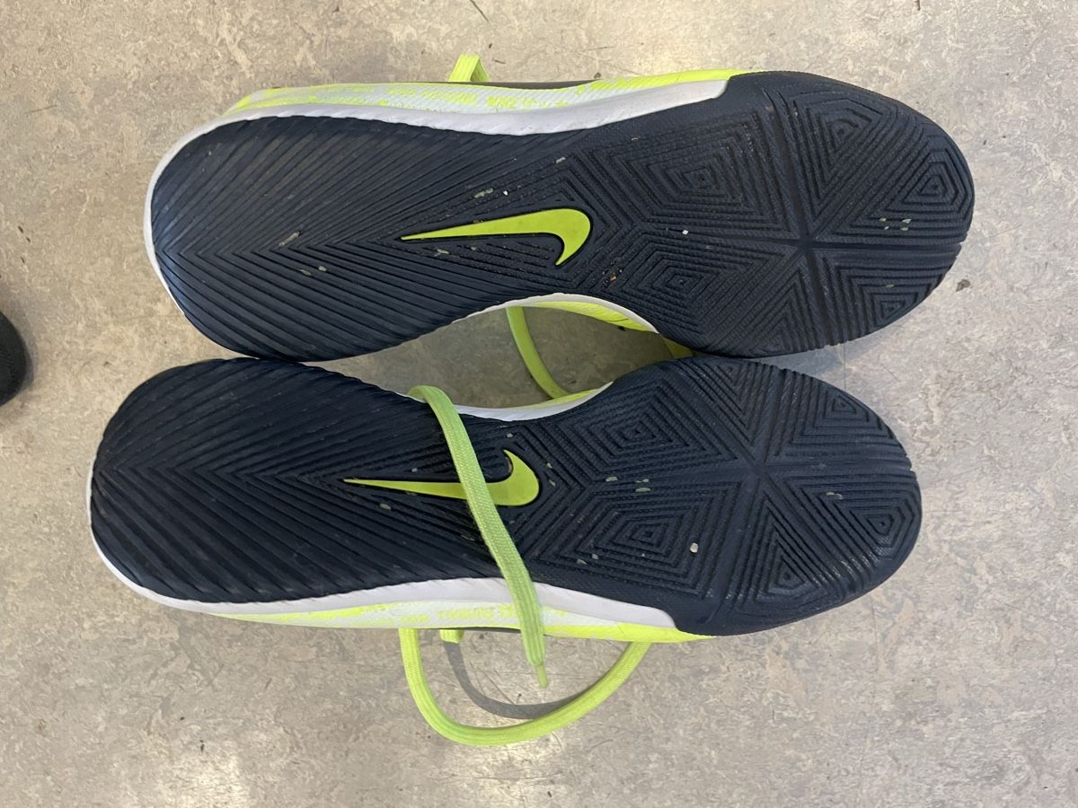 Nike Chaussures garçon: Nike PHANTOM – D'occasion à Wald AR par amanimalaika 2