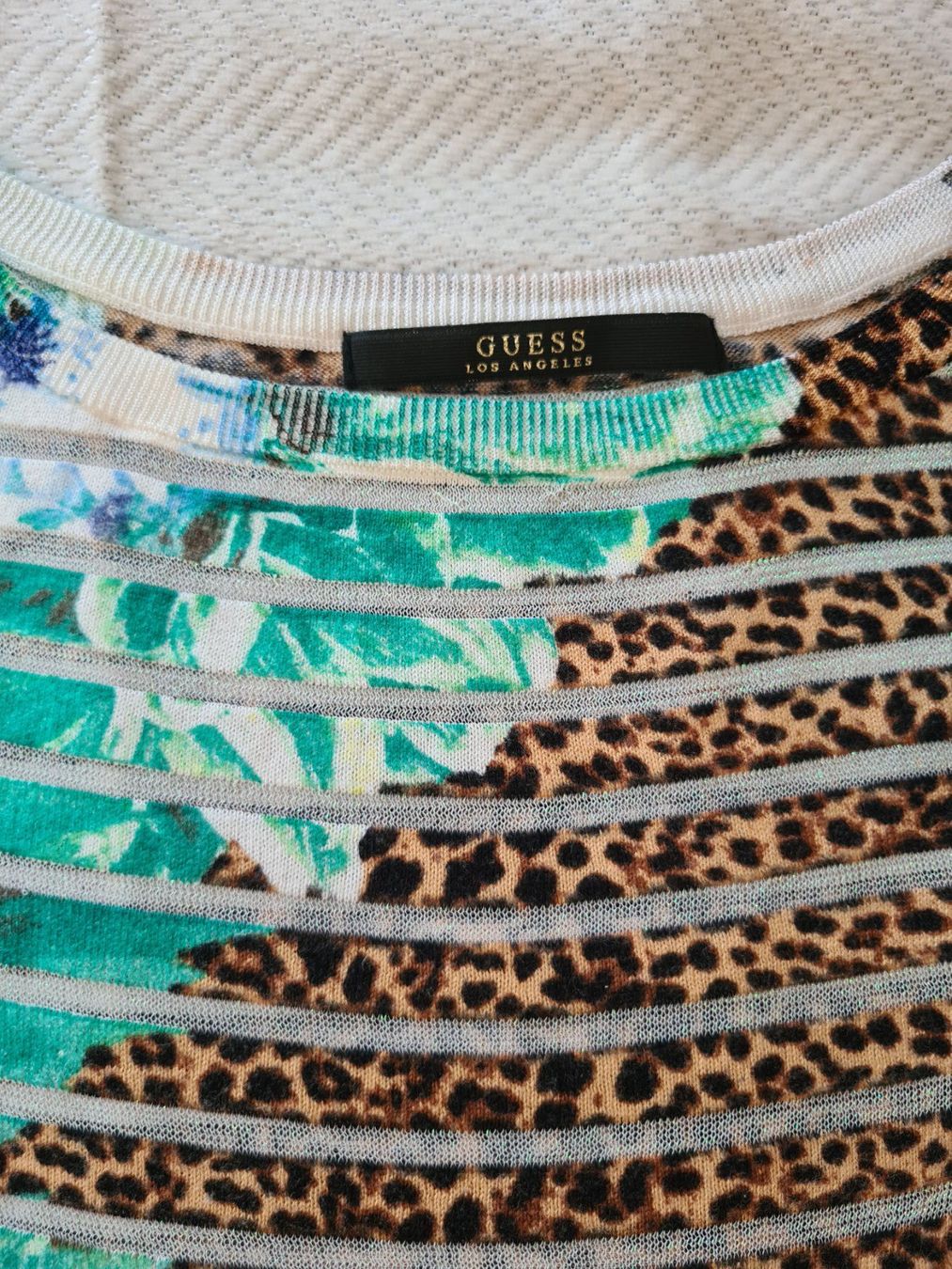 Guess Maglioni & Felpe: Guess Pullover Gr. S - Leoparden- & Tropenmuster – Usato da Biel/Bienne venduto da mister1chf 6