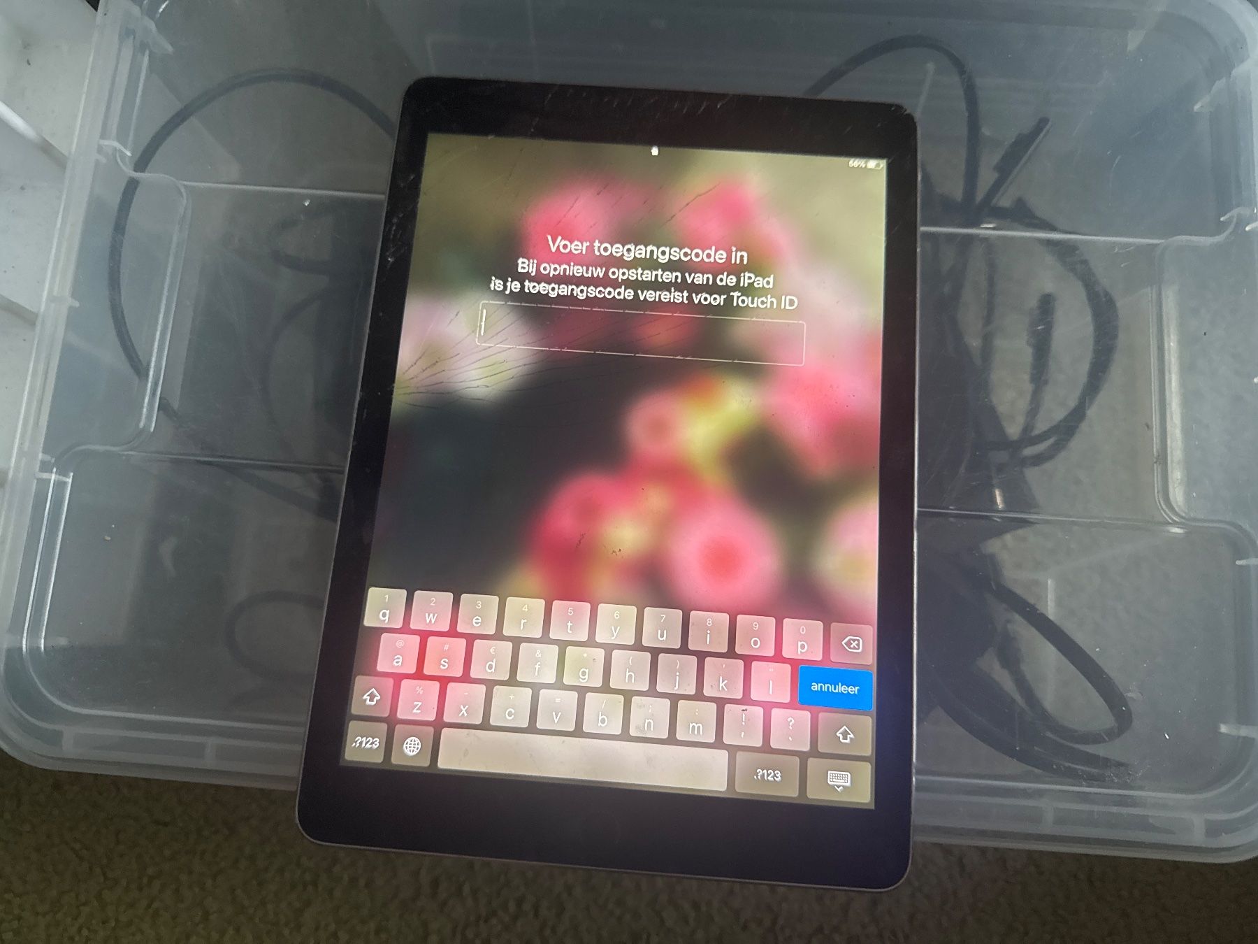 Apple Tablettes PC: Ipad Air 2 - A1566 - icloude lock – Défectueux à Olten par HoYa01