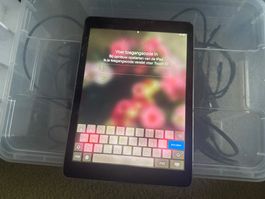 Ipad Air 2 - A1566 - icloude lock