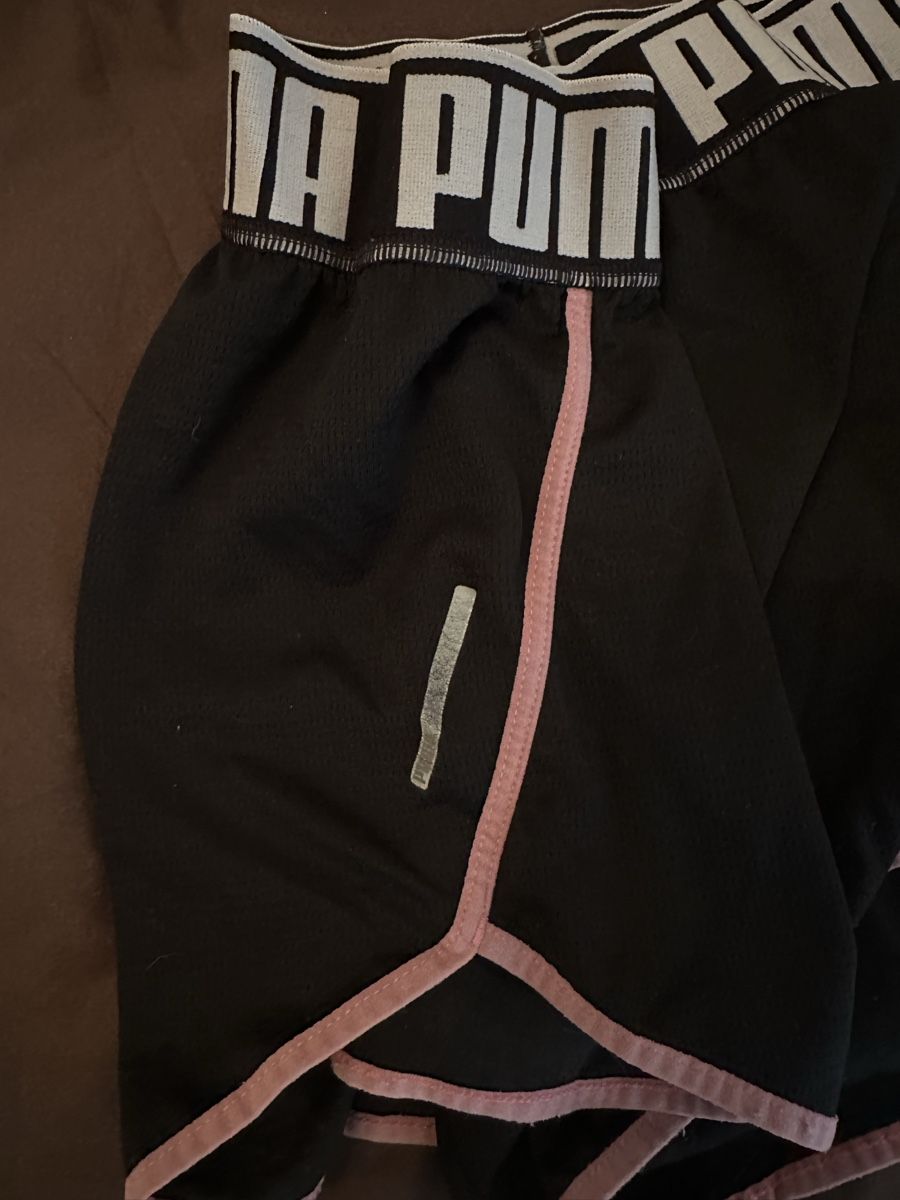Puma Pantaloni: Puma Shorts – Usato da Eschenbach LU venduto da Tatzi1 2
