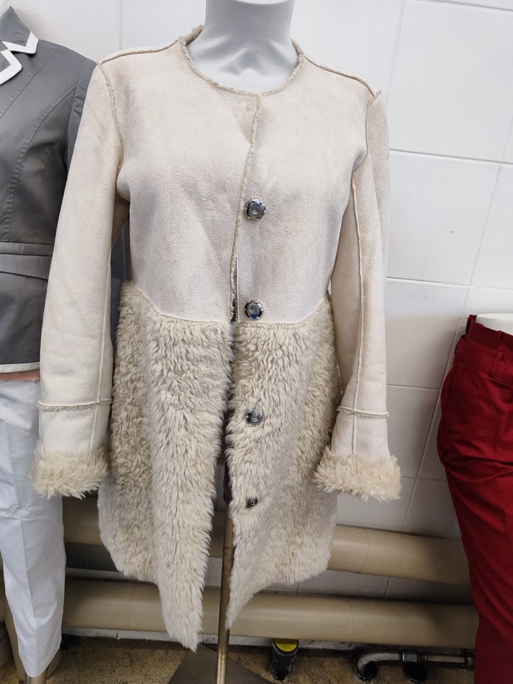 Cappotti: Princess Mantel Neu GR 36 – Nuovo e nell'imballaggio originale da Langnau am Albis venduto da Judithsebi
