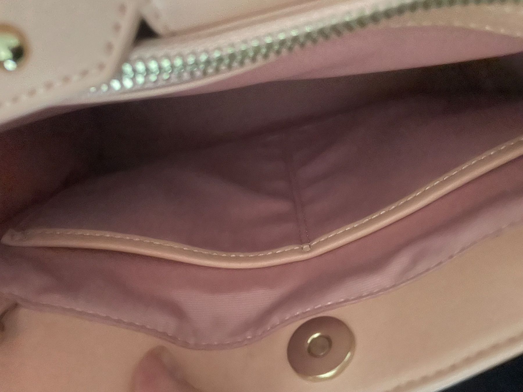 Borse da donna: Tasche Charles & Keith (rosa) – Usato da Richterswil venduto da KAYLEIGH_77 4