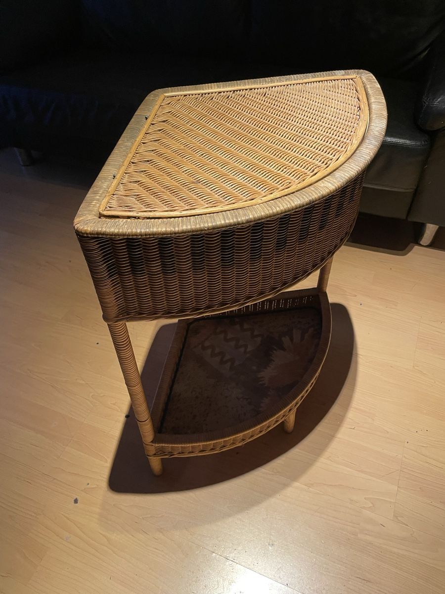 Cassettiere: Rattanmöbel aus der Rohrmöbelfabrik Rothrist – Nuovo (secondo la descrizione) da Laufen venduto da tommey90