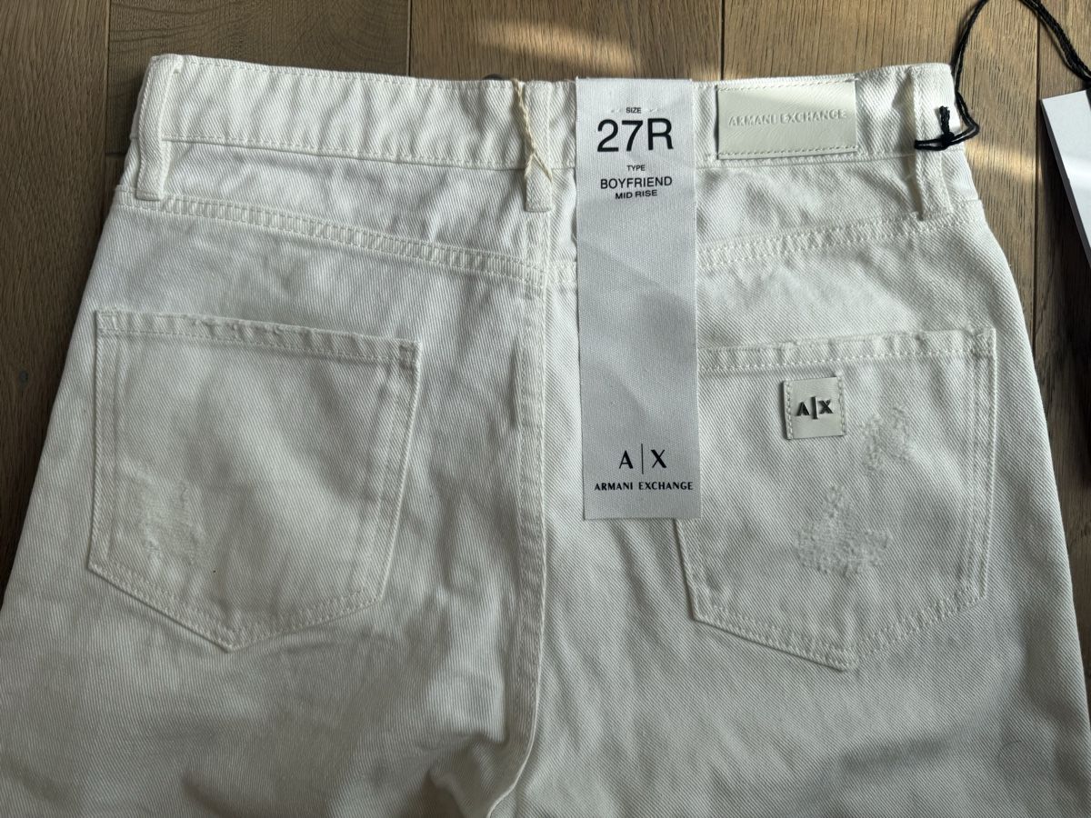 Armani Jeans: New Armani exchange J06 white jeans, 27 – Neu und originalverpackt aus Zug von Nat.yushkevich 6