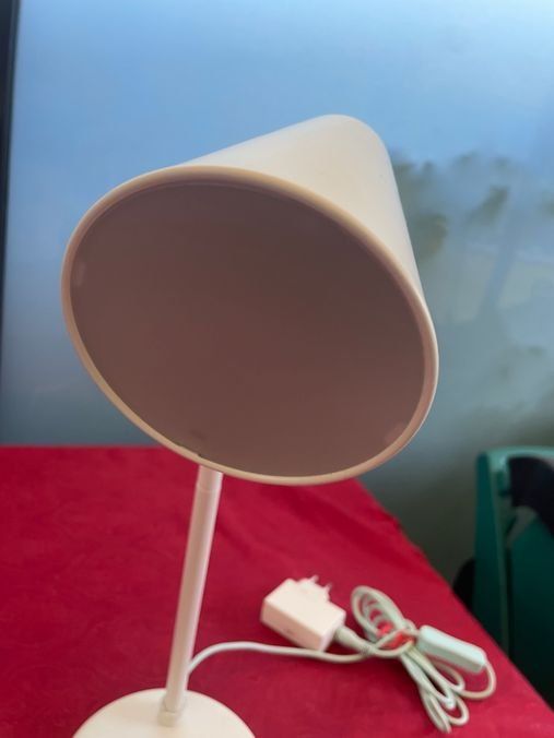 Ikea Lampade: Ikea Tischlampe weiss – Usato da Bergdietikon venduto da antovale 1