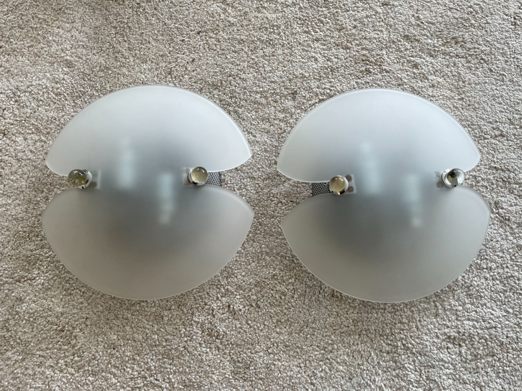 Kronleuchter & Deckenlampen: 2 Moderne Lampen, Glas matt – Gebraucht aus Würenlos von Starceve