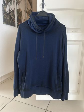 Guess Navy Blue Men's Hoodie, Size M