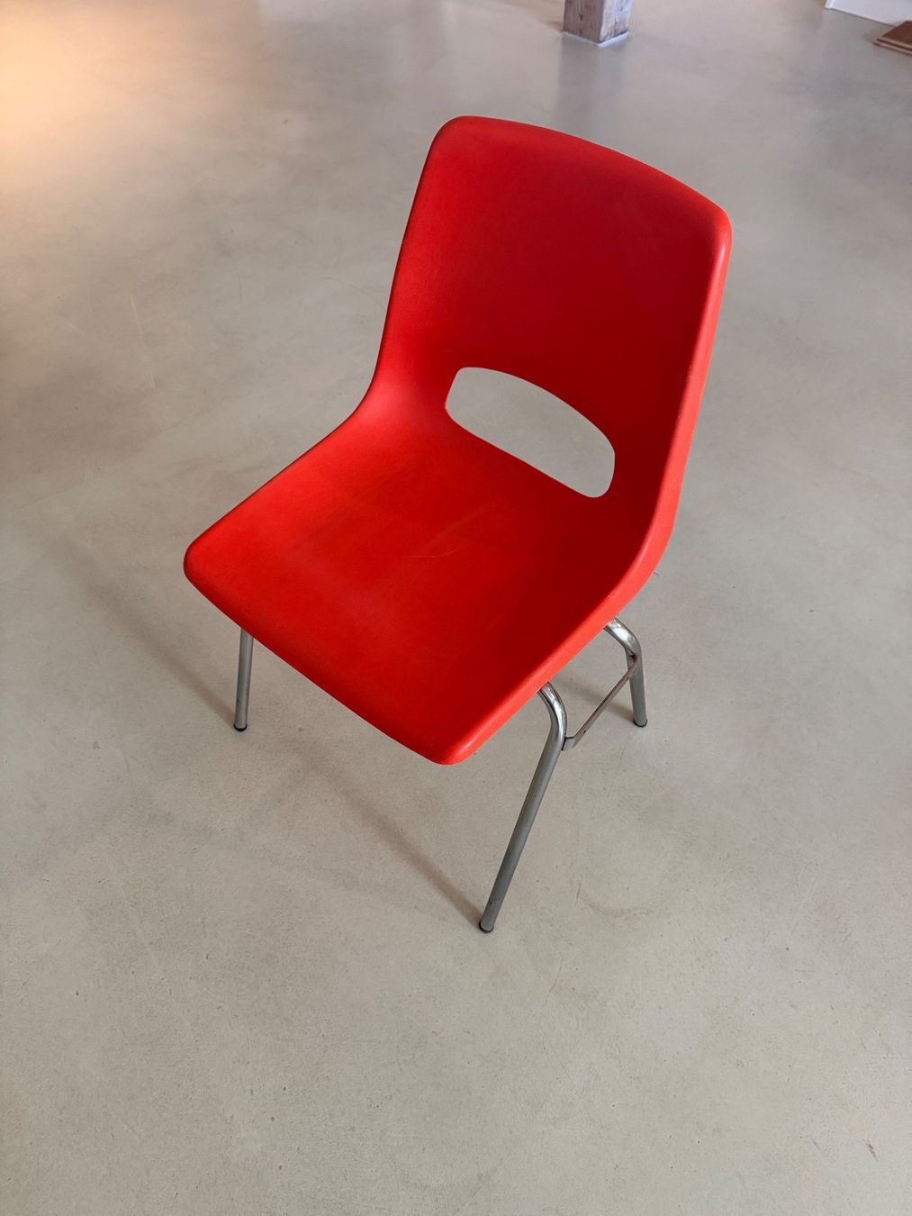 Stühle: Stühle (rot) – Gebraucht aus Sissach von epsi16 1