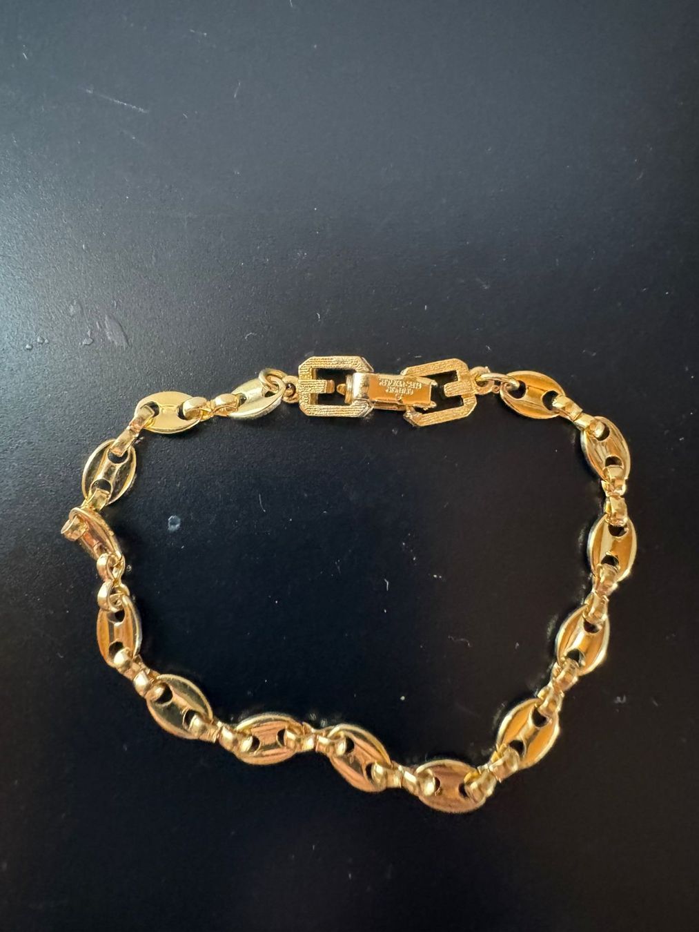 Givenchy Bracciali & Braccialetti: Givenchy Vintage Armband goldfarben 17 cm – Usato da Winterthur venduto da Dejv