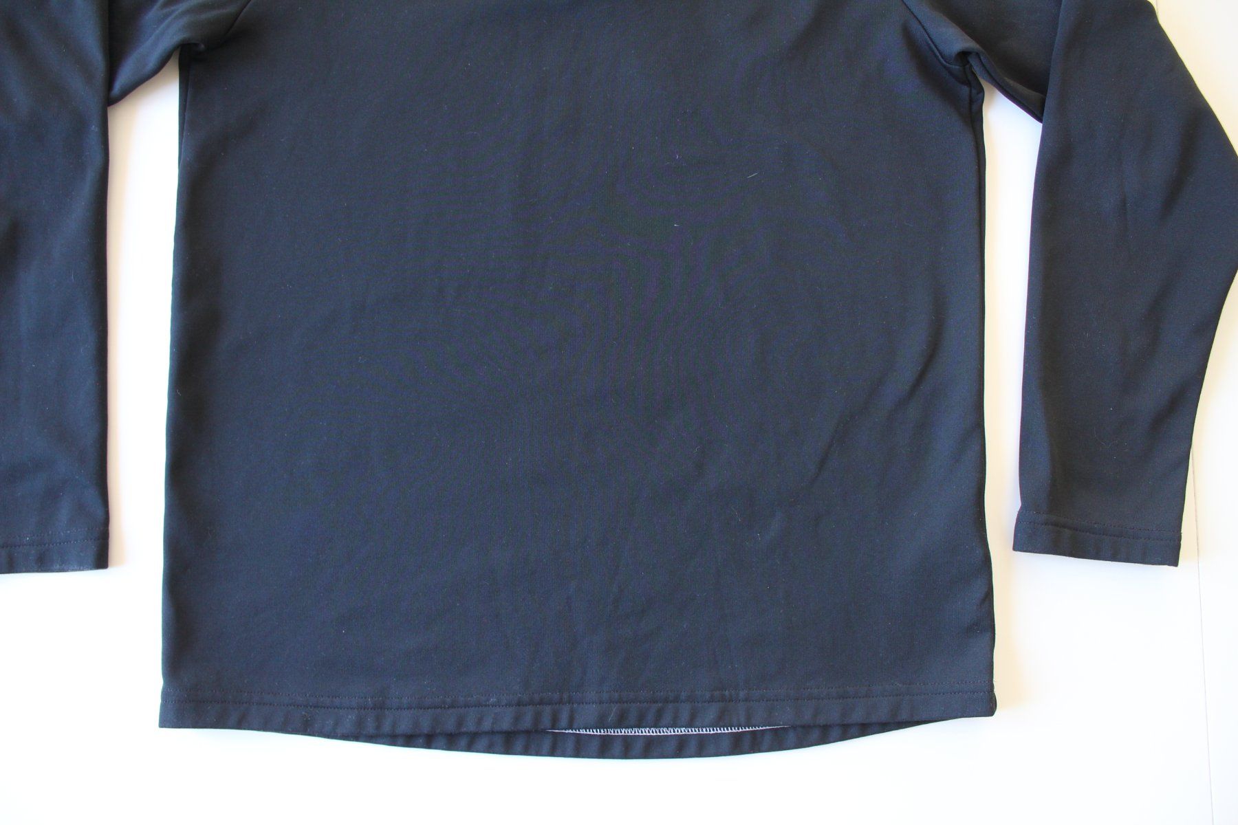 Nike Maglioni & Felpe: Pullover Nike Entraînement Noir/Blanc   t. 158 - 170 – Usato da Peseux venduto da Gilloss 2