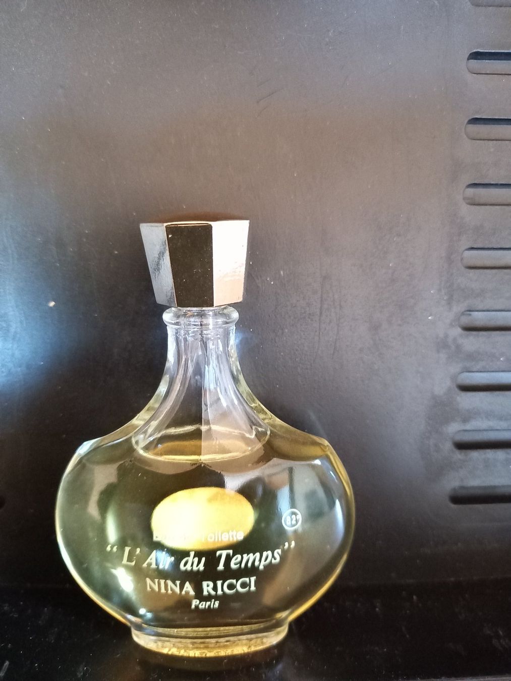Nina Ricci Flacons: Nina Ricci Eau de Toilette – Gebraucht aus Roggwil BE von Ruefi222
