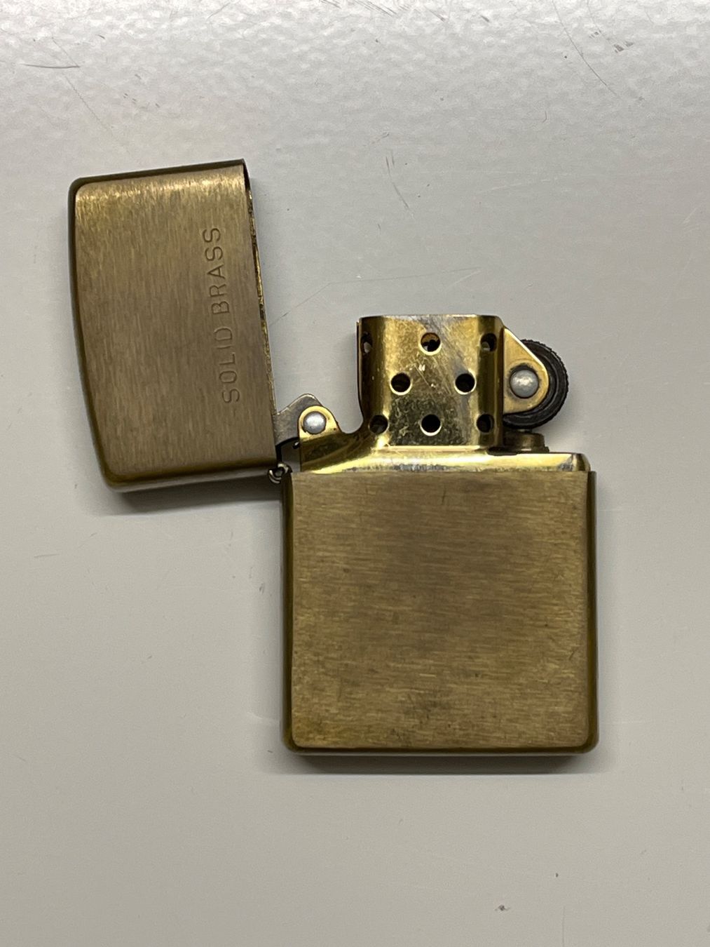 Zippo Briquets: Zippo Feuerzeug Brushed Solid Brass – D'occasion à Zürich par VVintage 3