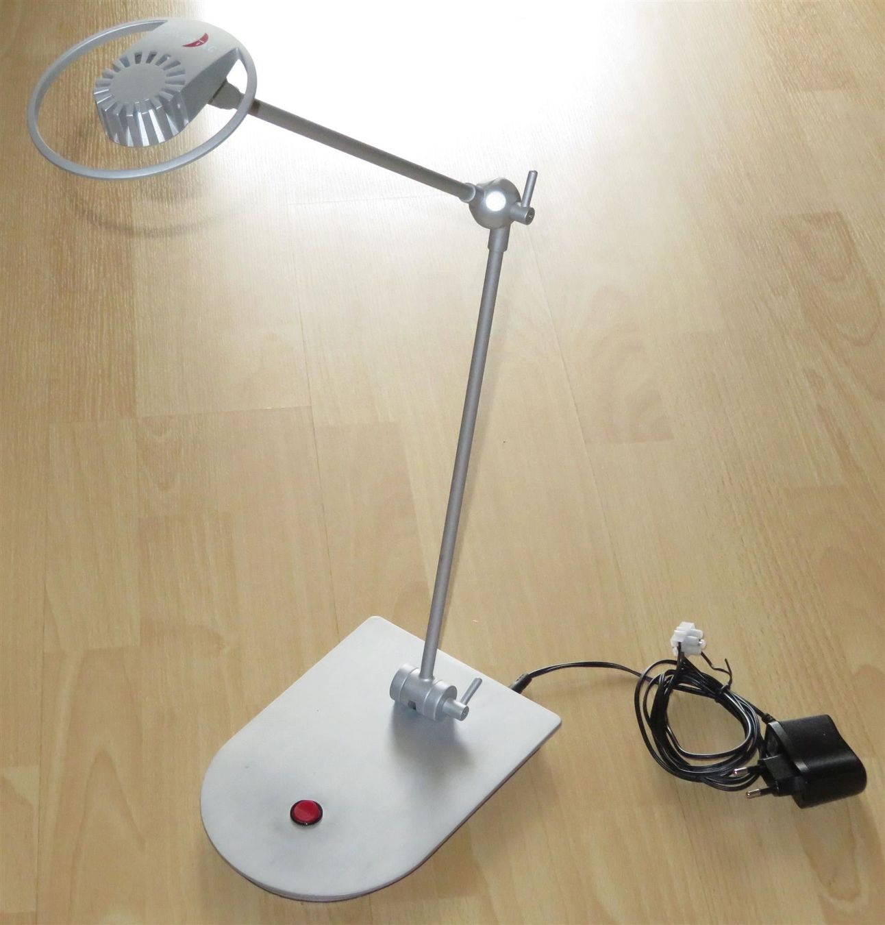Lampade: LED Tischleuchte Energiespar Tischlampe – Usato da Oberriet SG venduto da ganesh435 2