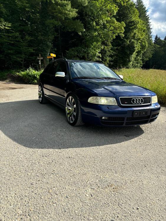 Audi S4 B5