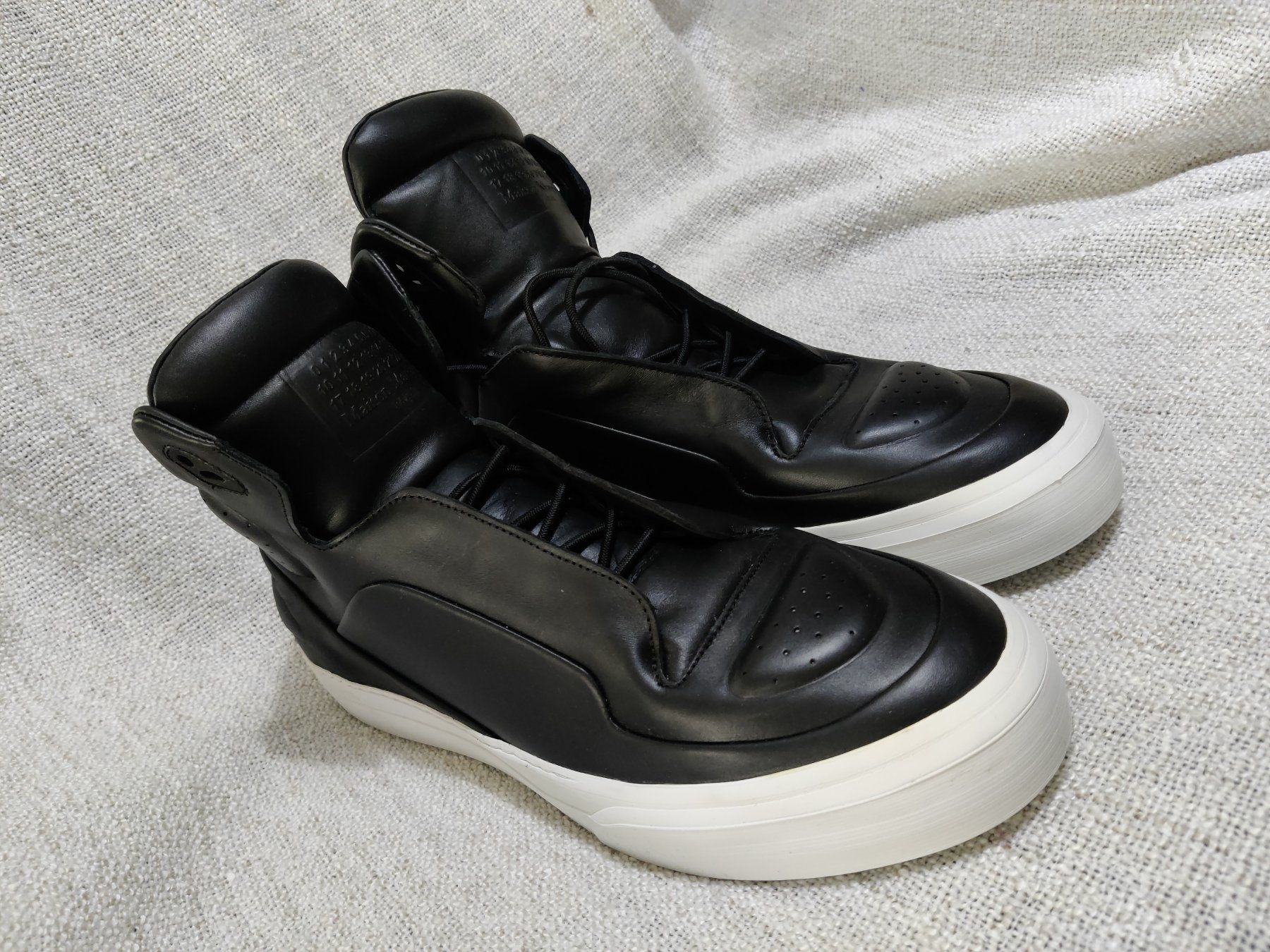 Maison Margiela Herrenschuhe: MAISON MARGIELA High Frequency Hightop sneaker US 12 EU 45.5 – Neu und originalverpackt aus Zürich von rgoller 3