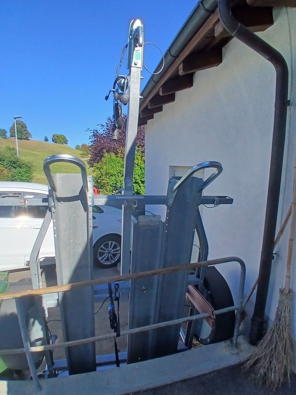 Neptun Remorques: Anhänger für 2 Motorräder – D'occasion à Gwatt (Thun) par Saur2 2