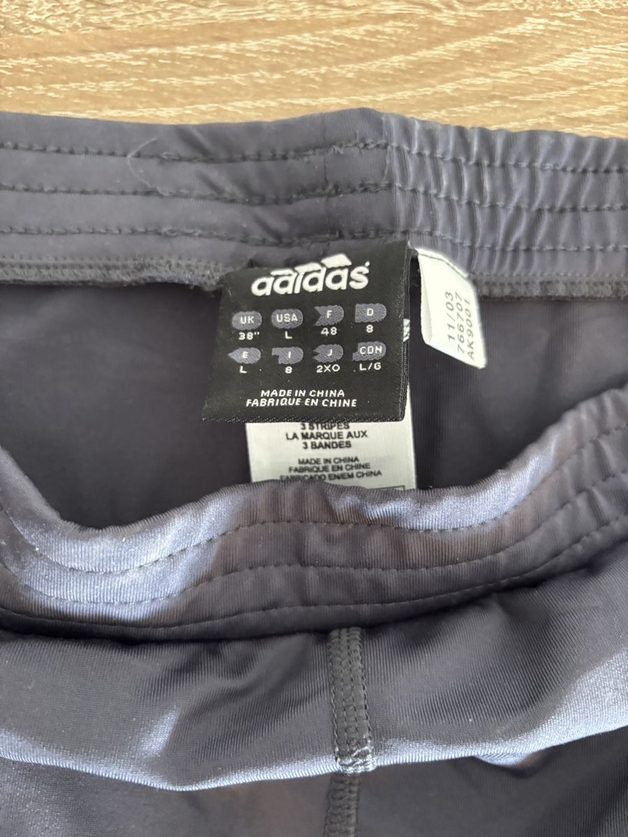Adidas Hosen: Adidas Radlerhose Gr L – Gebraucht aus Ebikon von Regipe 1