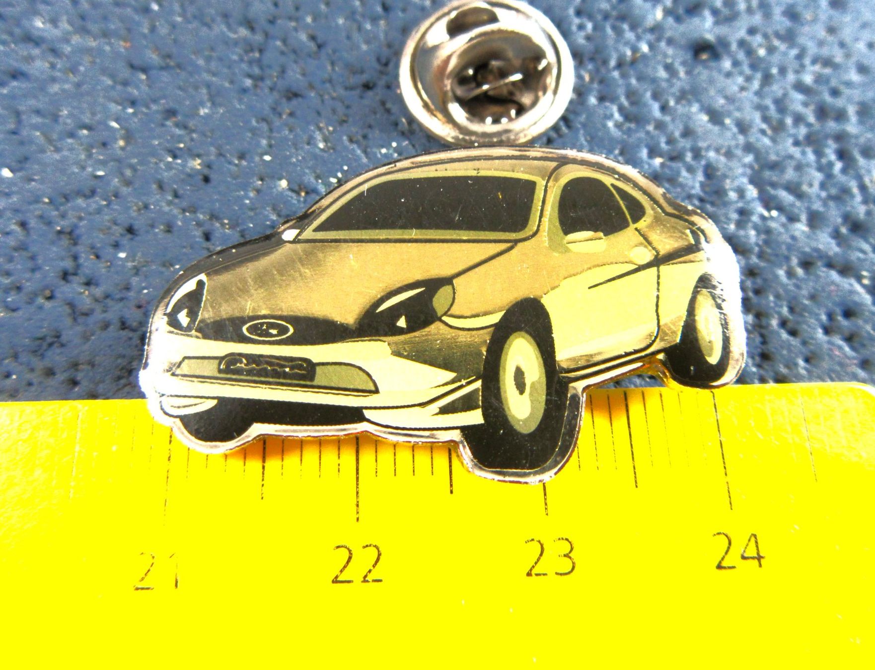 Ford Placchette & Badge: FORD KA AUTO PIN GLASIERT – Usato da Ettingen venduto da Hausi4711