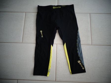 SKINS SPORT HOSE GR.L *NEU*