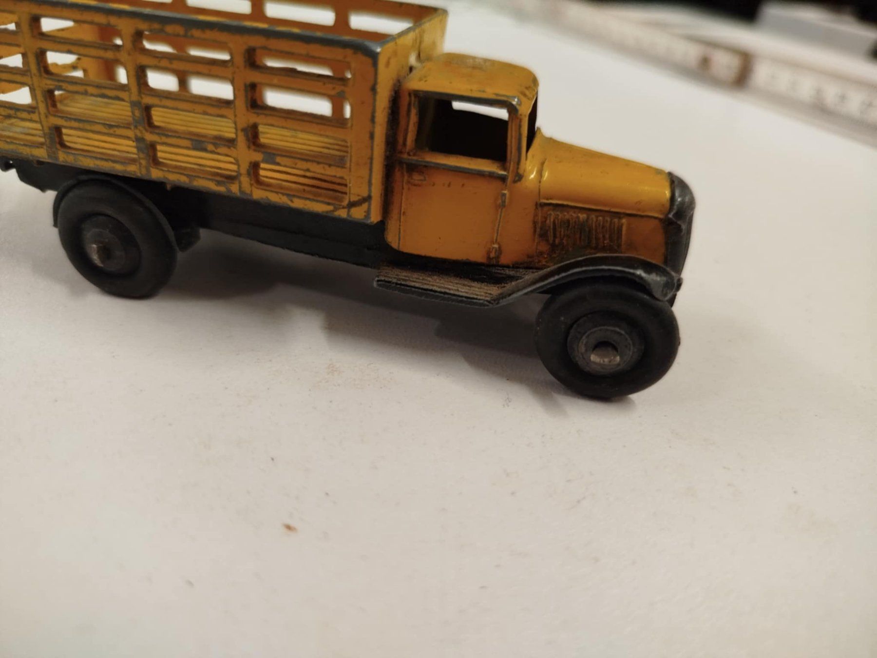 Dinky Toys Modellini d'auto: Dinky Toys (nr 11) – Usato da La Chaux-de-Fonds venduto da Emmaus2300CDF 3
