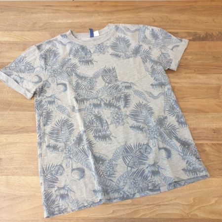 H&M Divided T-Shirt, Grösse S, grau-blau gemustert