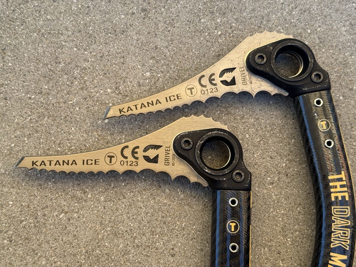 Grivel Attrezzatura da arrampicata: Grivel Dark Machine mit Katana Hauen – Usato da Zürich venduto da aralex1 3