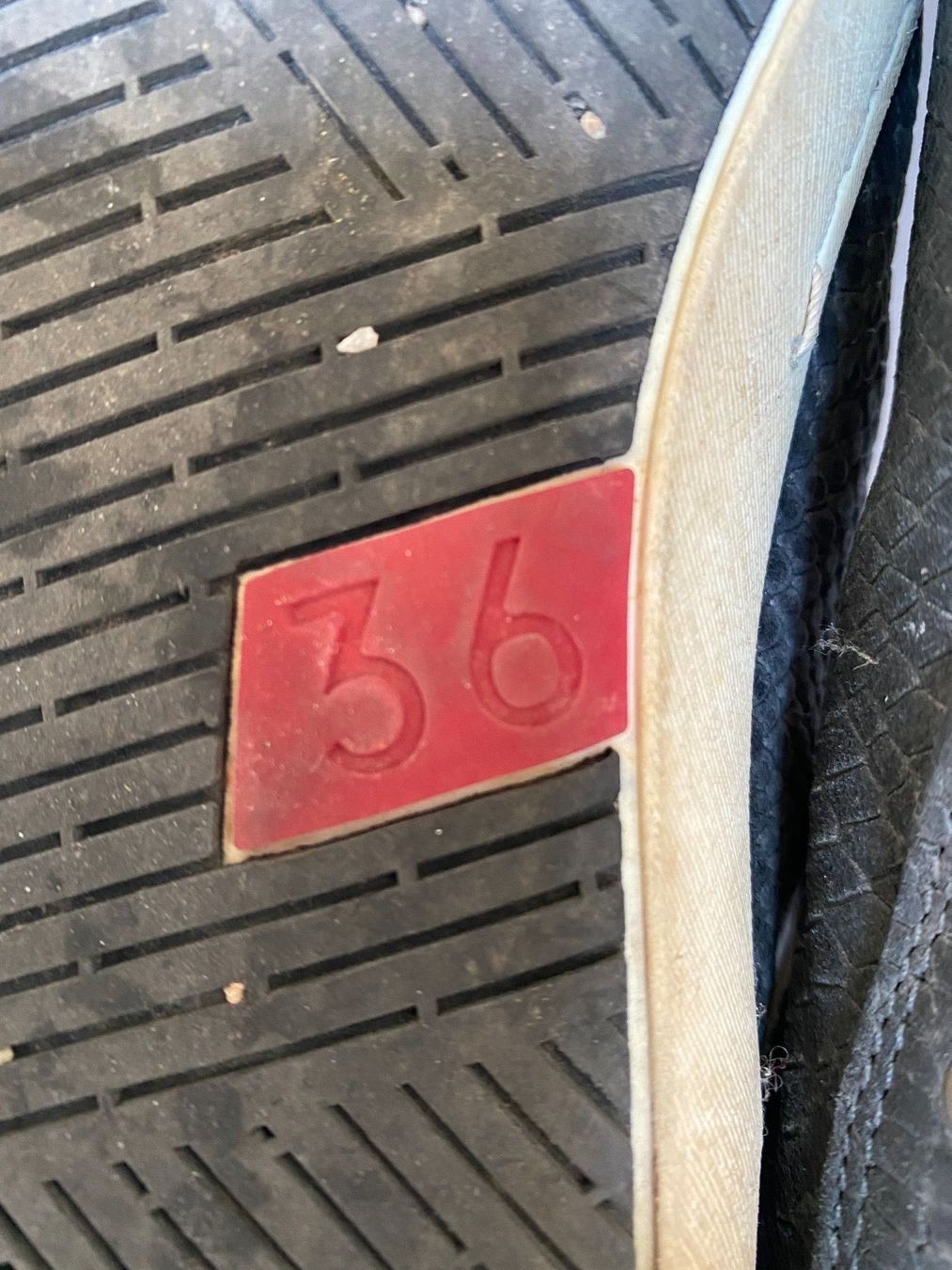 Navyboot Scarpe da donna: Sneakers von Navyboot in Echtleder – Usato da Schönenwerd venduto da iolilly 1