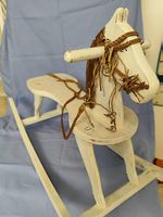 Vintage Schaukelpferd im Shabby-Chic-Look
