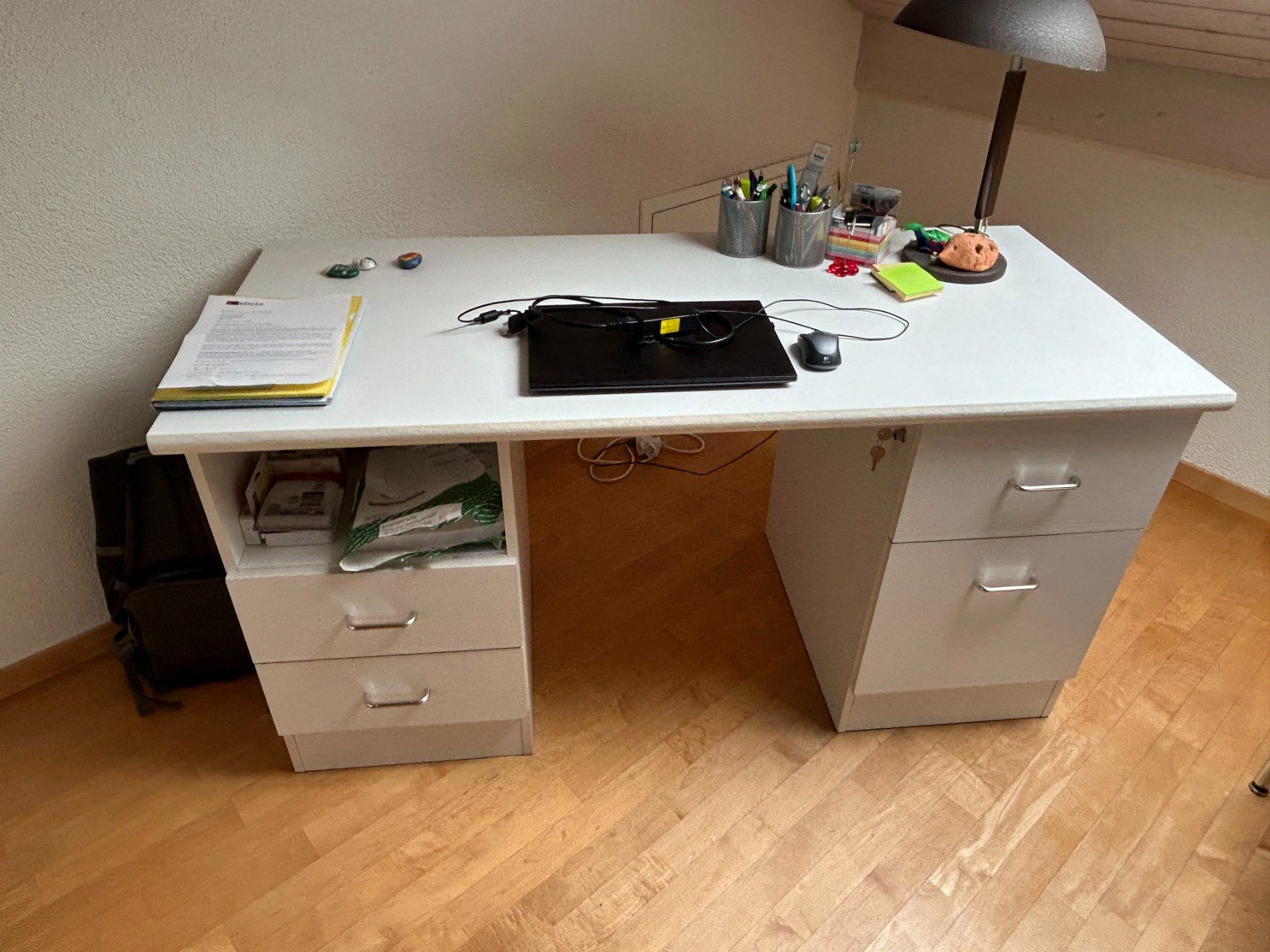 Schreibtische: Pult – Gebraucht aus Thun von fan_yb2b 1