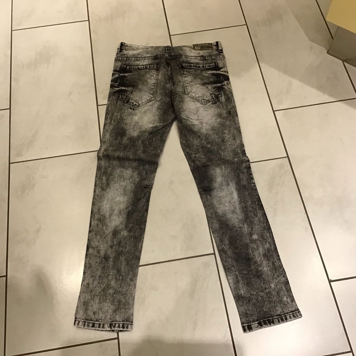 Pantaloni: Jeans  grau schwarz 176 – Usato da Trimbach venduto da Mery70 1
