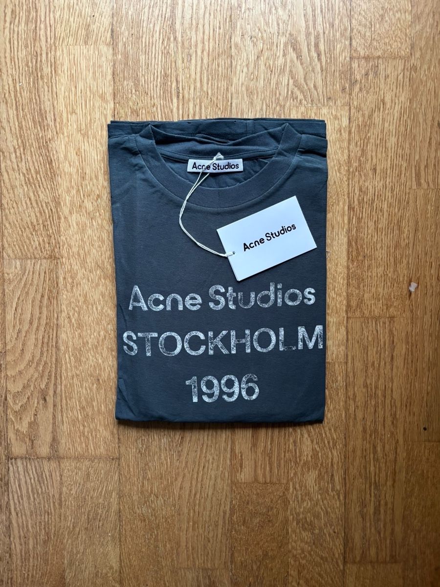 T-shirt: Acne long sleeve  – Nuovo e nell'imballaggio originale da Bellevue venduto da keepp100k 2