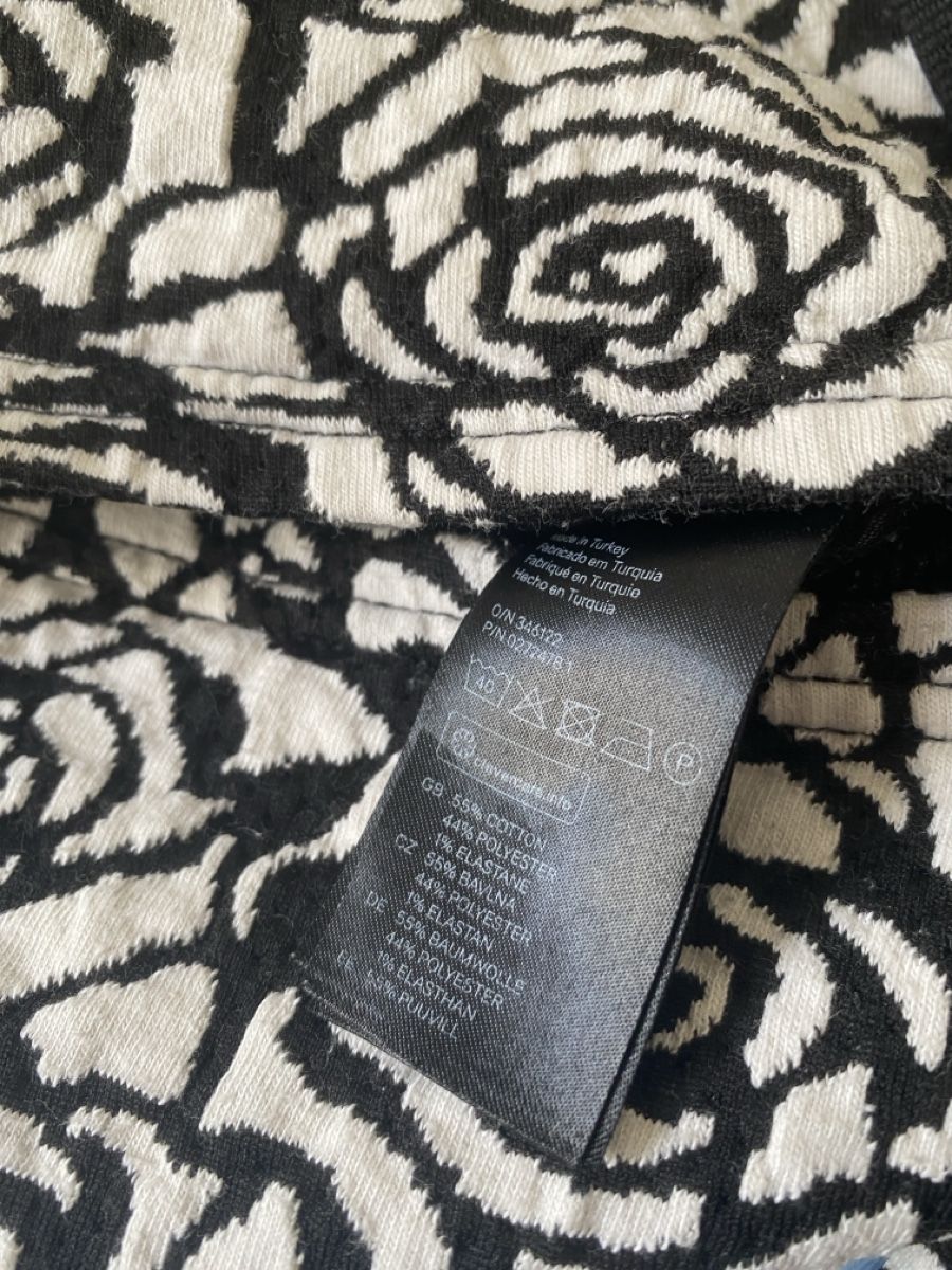 H&M Camicette: Bluse mit Rosenmuster von H&M Divided, Grösse S – Nuovo (secondo la descrizione) da Zürich venduto da Thisismartha 4
