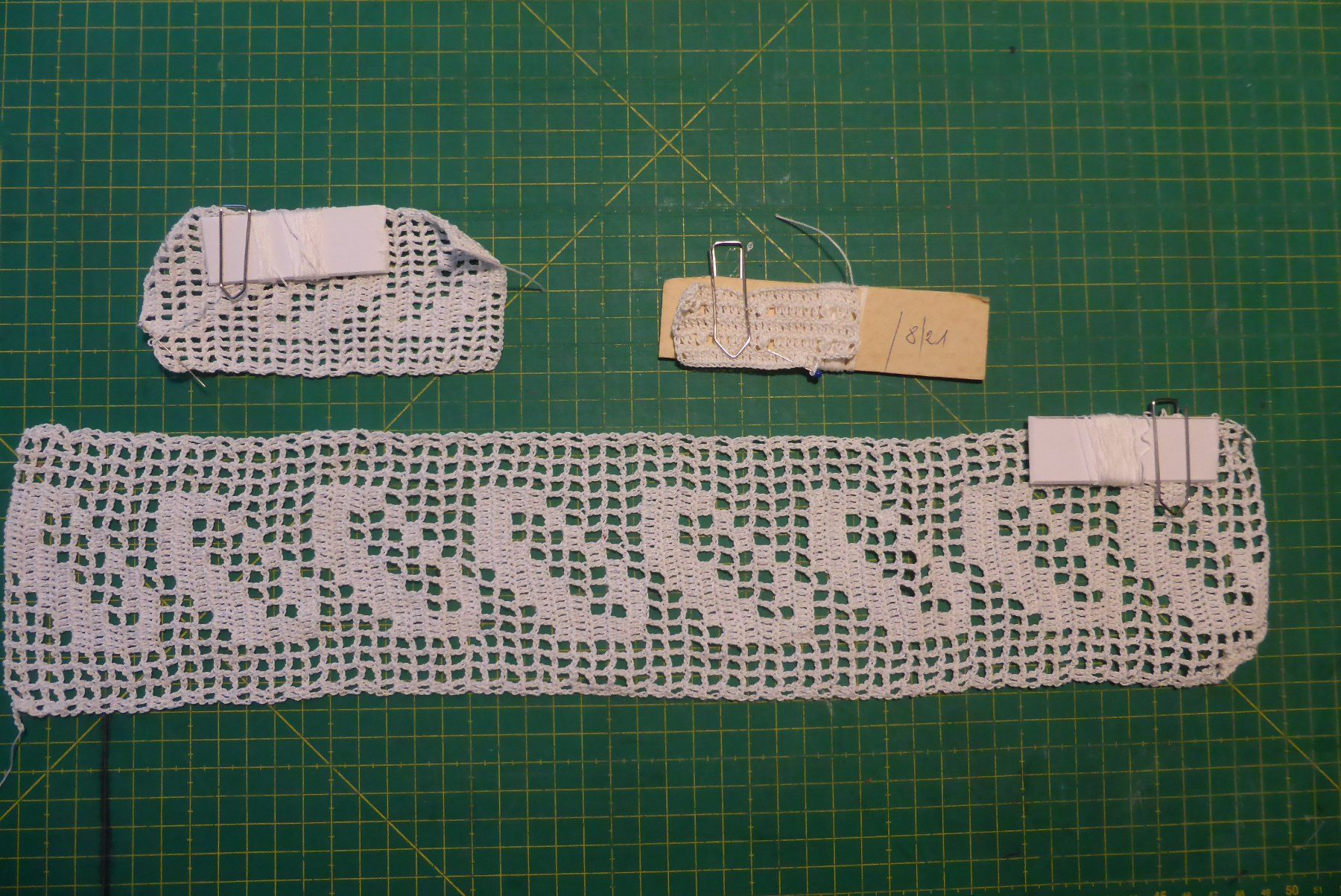 Tissus: Häkelarbeiten weiss - 3 Teile unfertig – Neuf (Voir description) à Brunnadern par pinkfaden 1