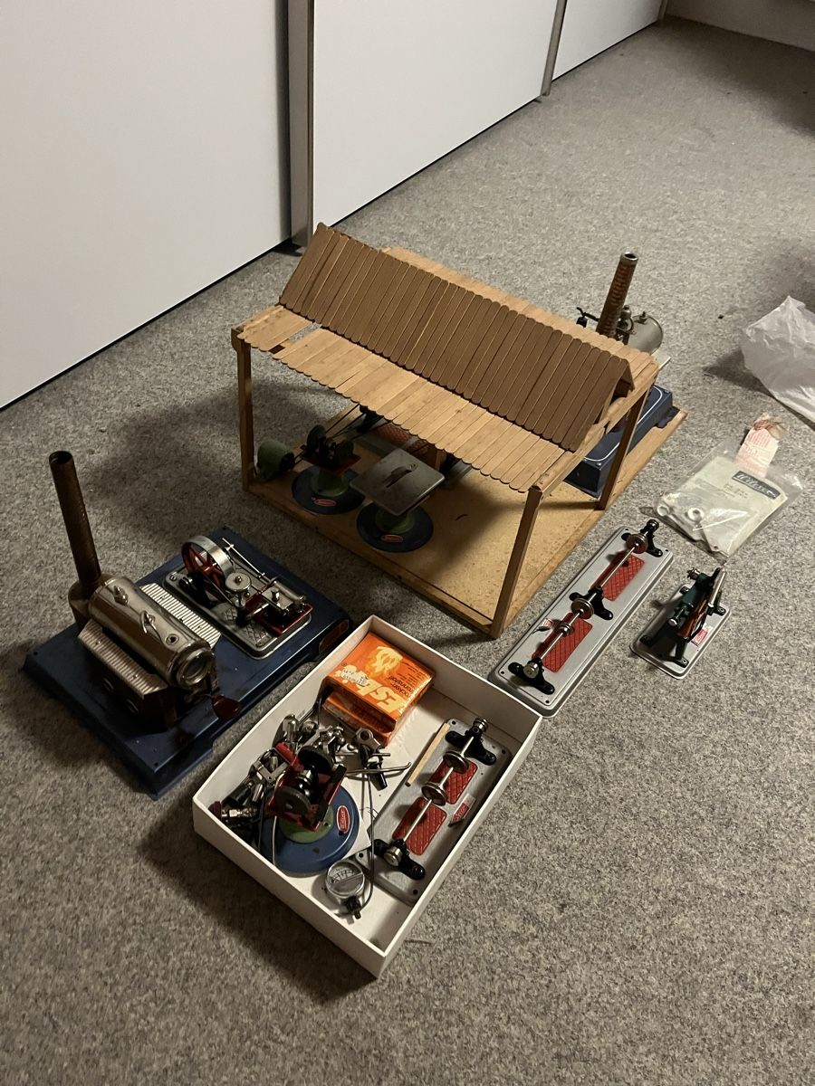 Wilesco Kit di modellismo & Modellini statici: Wilesco Dampfmaschinen – Difettoso da Buch am Irchel venduto da lui_mkf9 6