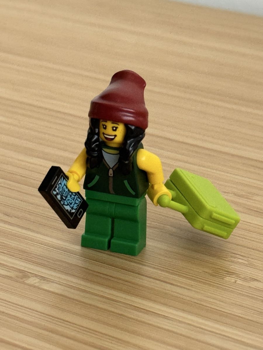 Lego Statuette: LEGO Minifigur mit Koffer – Usato da Neuhausen am Rheinfall venduto da Laghi 1