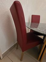 4 Esszimmerstühle Kunstleder rot fast gratis