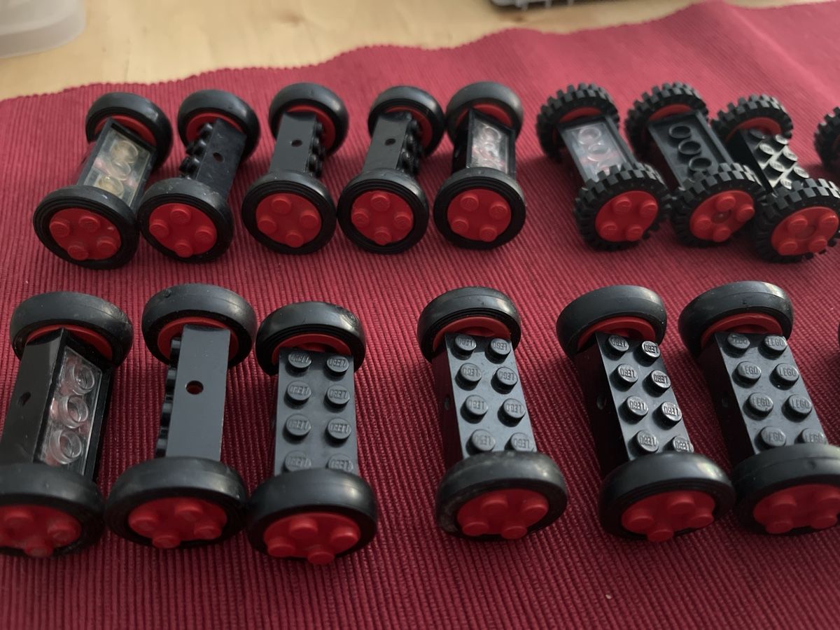 Lego Giocattoli: Lego Achsen Vintage 32 Stück – Usato da Neuenhof venduto da Pixeline 3
