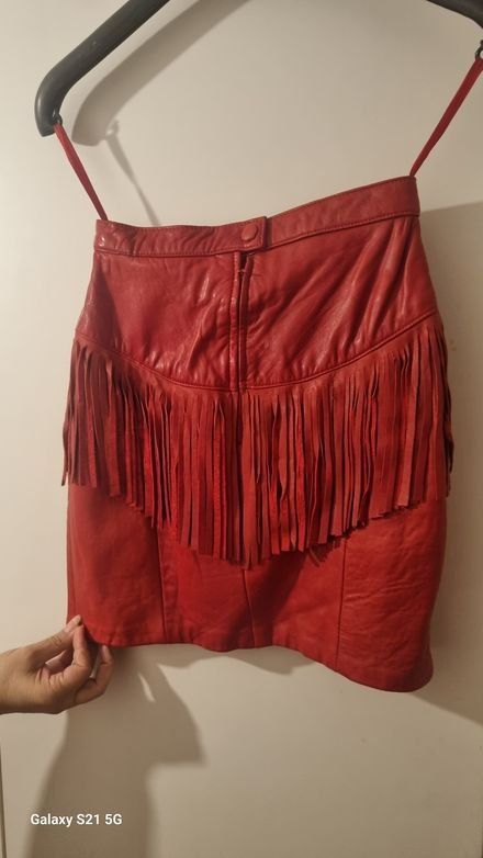 Costumi: Rote Fransen Lederjacke   BOLERO mit Rock  Gr. S – Usato da Zürich venduto da Big 3