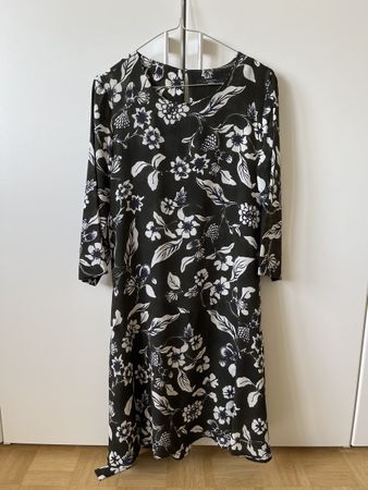 Weekend Max Mara Kleid, Grösse 38, Blumenmuster, Top!