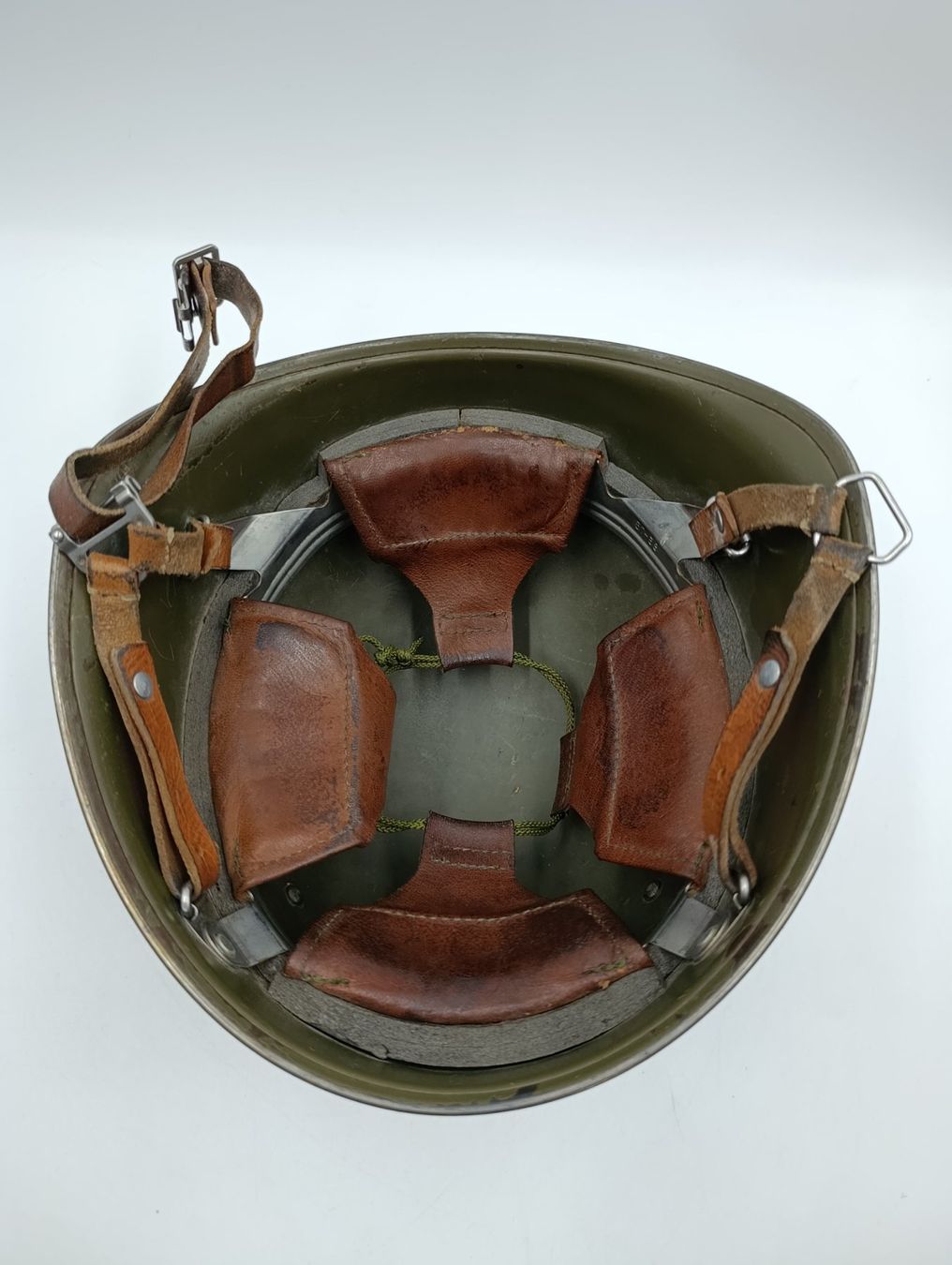 Schweizer Armee Uniformen & Effekten: Armee Helm Grösse 57-58 – Gebraucht aus Wil SG von Donaldus 5