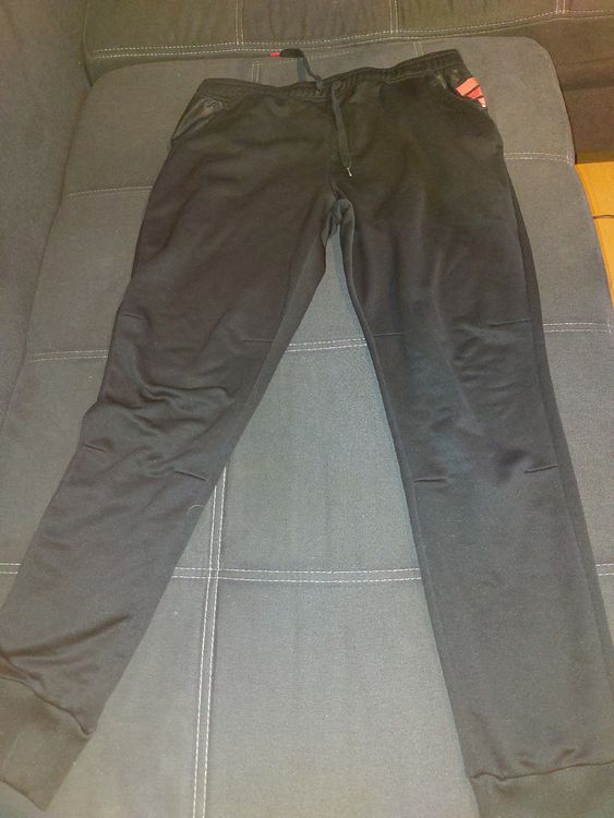 Pantalons: Adidas Trainerhosen Gr.L – D'occasion à Schenkon par stevieh