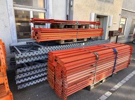 grosser Posten Palettengestell Palettenregal
