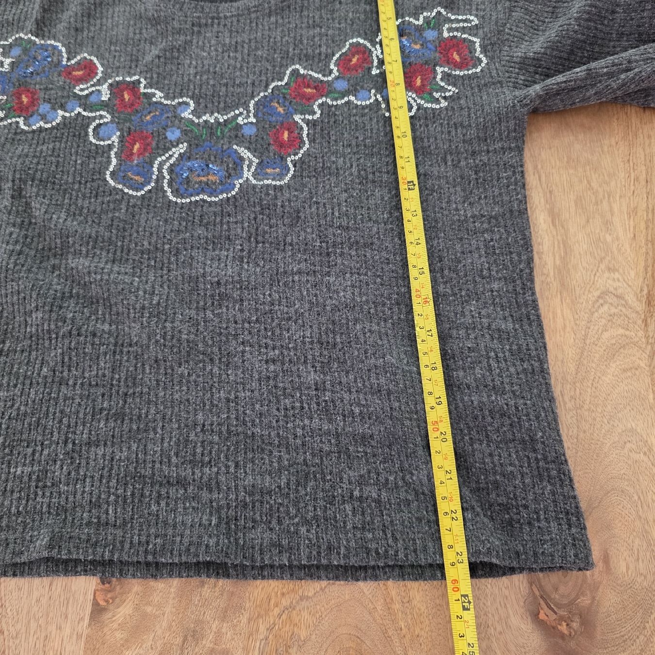 Zara Maglioni & Felpe: Strickpullover Zara Gr. M Blumen Stickerei  – Usato da Rheinsulz venduto da Gilea 9