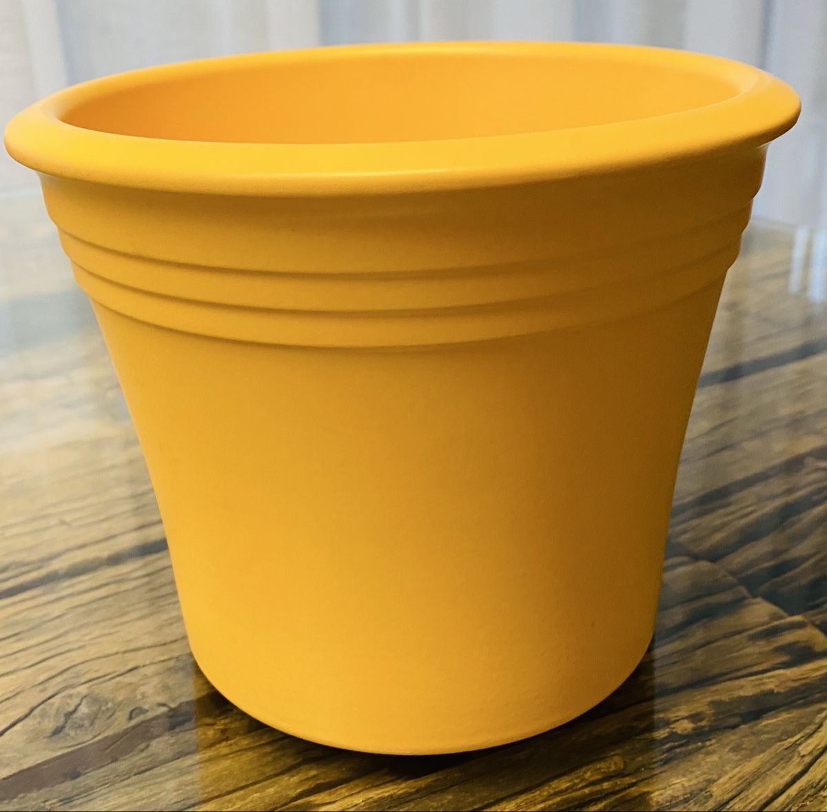 Pots de fleurs: Übertopf orange – D'occasion à Reichenburg par Noxima 1